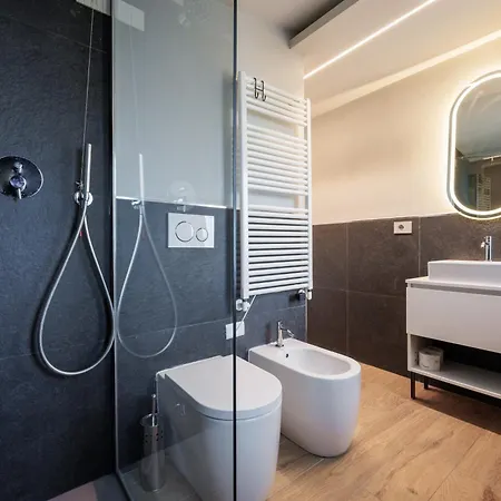 Lift Hotel