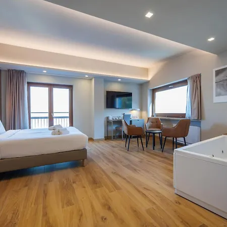 Lift Hotell 3*